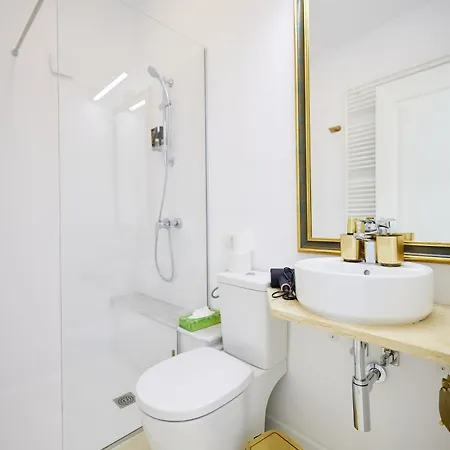 Otel Carol Park View Bükreş