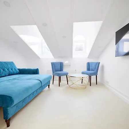 Carol Park View 3* Bükreş