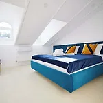 Carol Park View 3* Bucarest