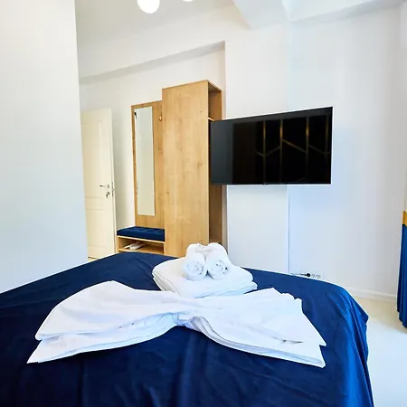 Carol Park View 3* Bukarest