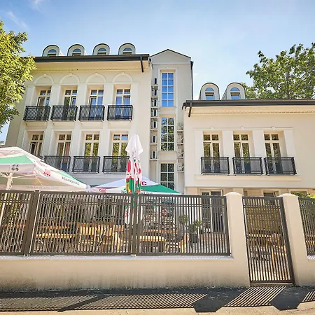 Carol Park View 3* בוקרשט