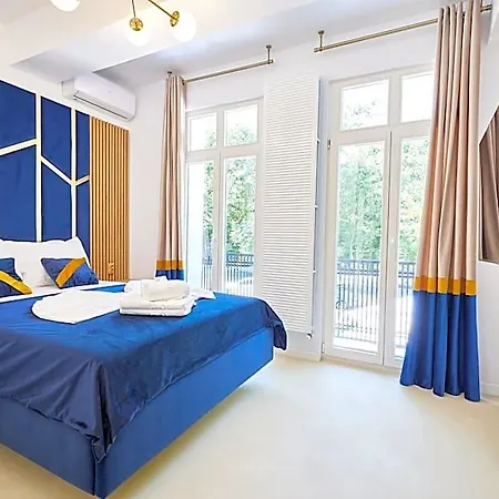 Carol Park View Hotel 3*