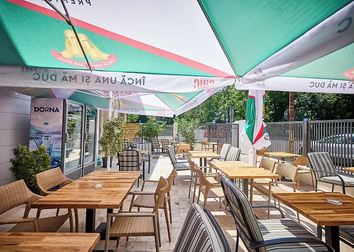 Carol Park View 3* Бухарест