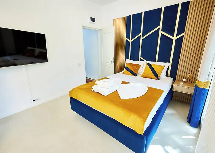 Carol Park View Hotell 3*