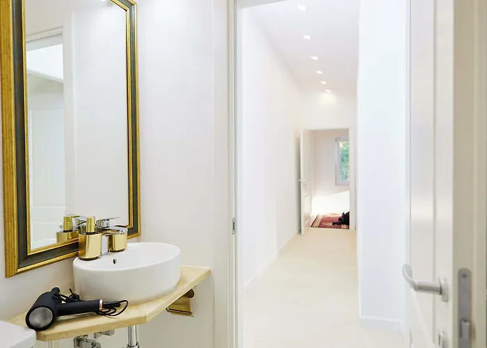 Carol Park View Bucarest