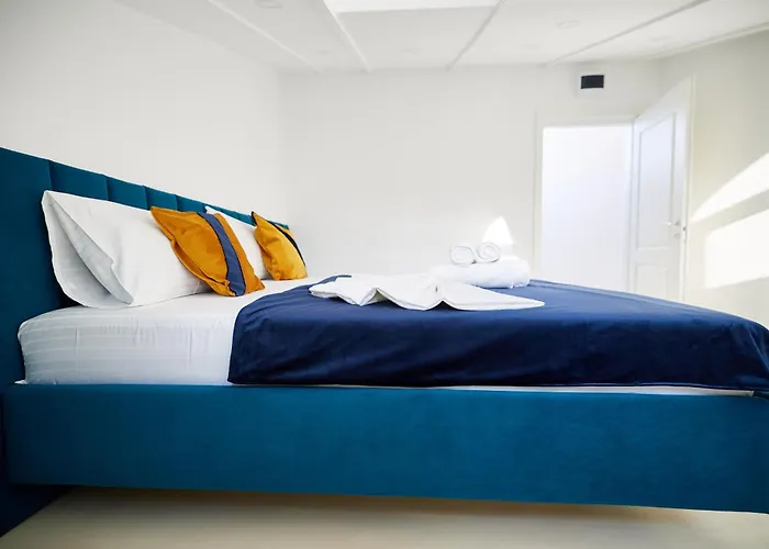 Carol Park View Hotel 3*